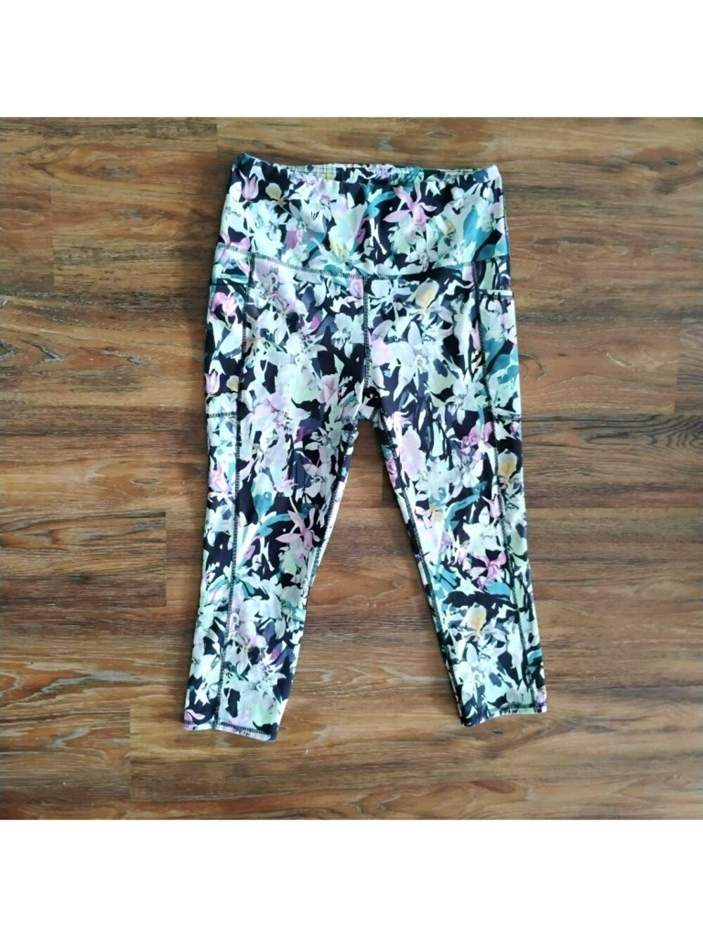 RBX Womens Floral High-Waisted Capri Leggings XL Polyester / Spandex
